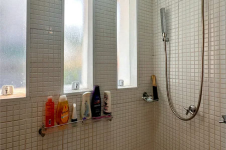 Casa à venda com 3 quartos, sendo 1 suíte, no condomínio Barão do Triunfo, São Paulo - SP
