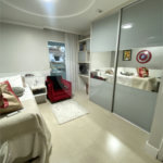 Casa à venda com 4 quartos, sendo 2 suítes, no condomínio Golden Village, Rio de Janeiro - RJ