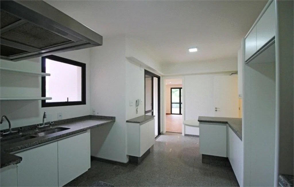 Apartamento à venda com 4 quartos, sendo 3 suítes, em Vila Suzana, São Paulo, SP