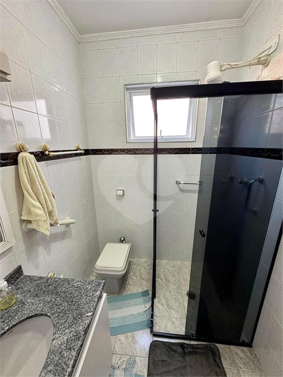 Sobrado à venda com 4 quartos, sendo 1 suíte,  em Vila Cleonice, São Paulo, SP