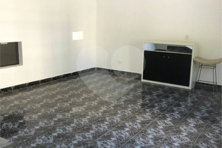 Sobrado à venda ou para alugar com 4 quartos, sendo 1 suíte, em Vila Regente Feijó, São Paulo, SP