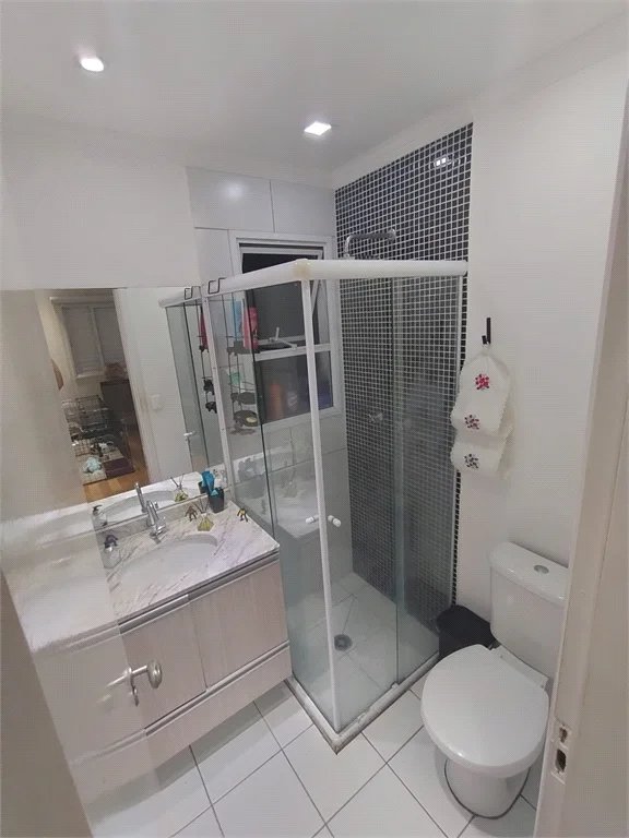 Apartamento à venda com 3 quartos, sendo 1 suíte,  em Umuarama, Osasco, SP