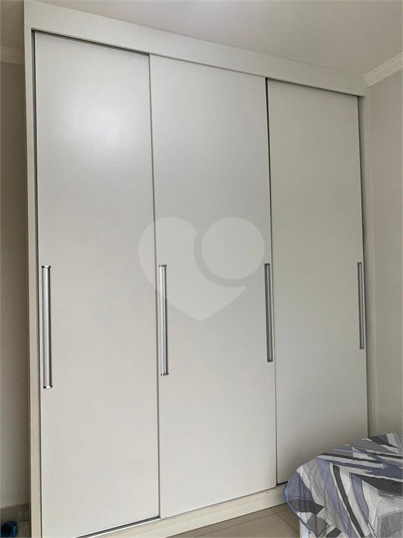 Casa à venda com 3 quartos, sendo 1 suíte, no condomínio Residencial Ponderosa, São Roque - SP