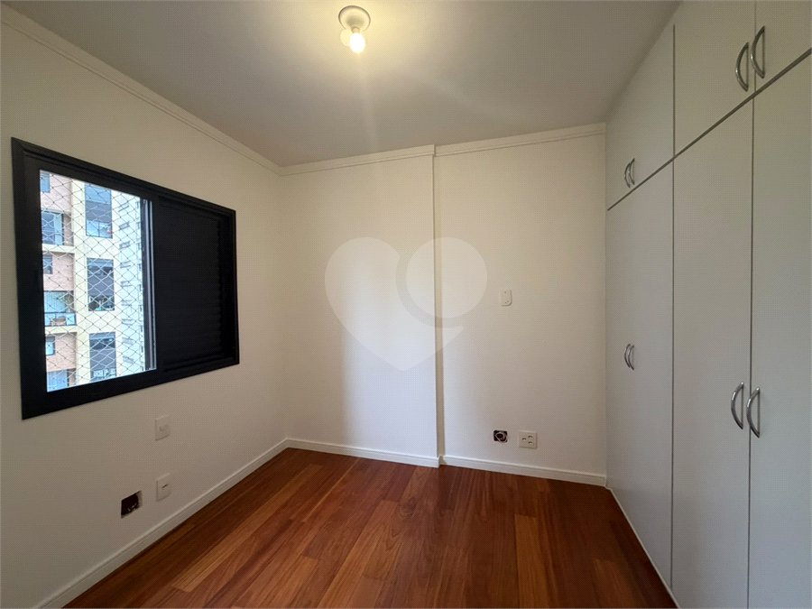 Apartamento à venda com 3 suítes em Vila Suzana, São Paulo, SP