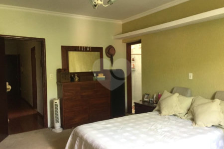Sobrado à venda com 3 quartos, sendo 1 suíte, em Brooklin Velho, São Paulo, SP