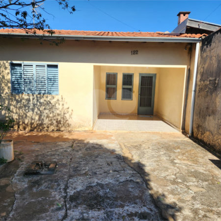 Casa à venda com 2 quartos em Jardim Brasil (vila Xavier), Araraquara, SP