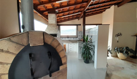 Casa à venda com 3 quartos, sendo 1 suíte,  em Área Rural de Serra Negra, Serra Negra, SP