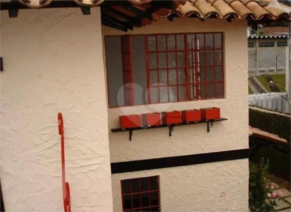 Sobrado à venda com 4 quartos, sendo 1 suíte,  em Vila Rosália, Guarulhos, SP