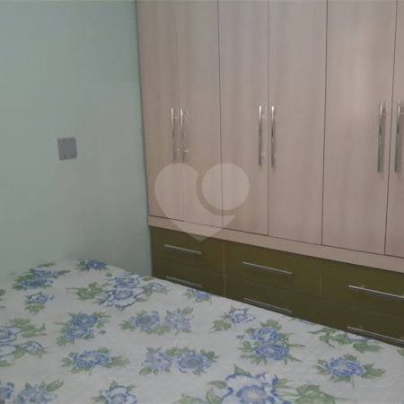 Casa à venda com 4 quartos em Jardim Marisa, São Paulo, SP