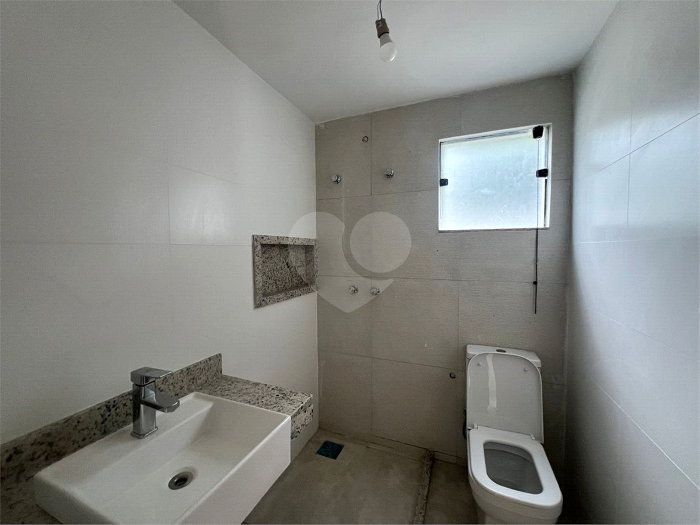 Casa à venda com 3 suítes em Caravelas, Armação dos Búzios, RJ