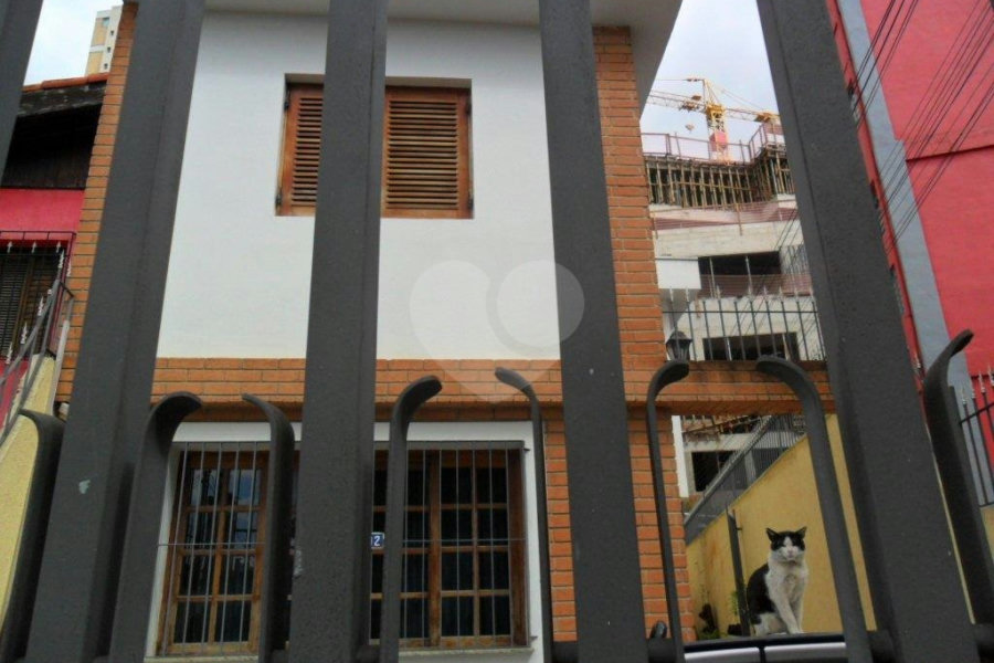 Sobrado à venda com 3 quartos, sendo 1 suíte, em Vila Romero, São Paulo, SP