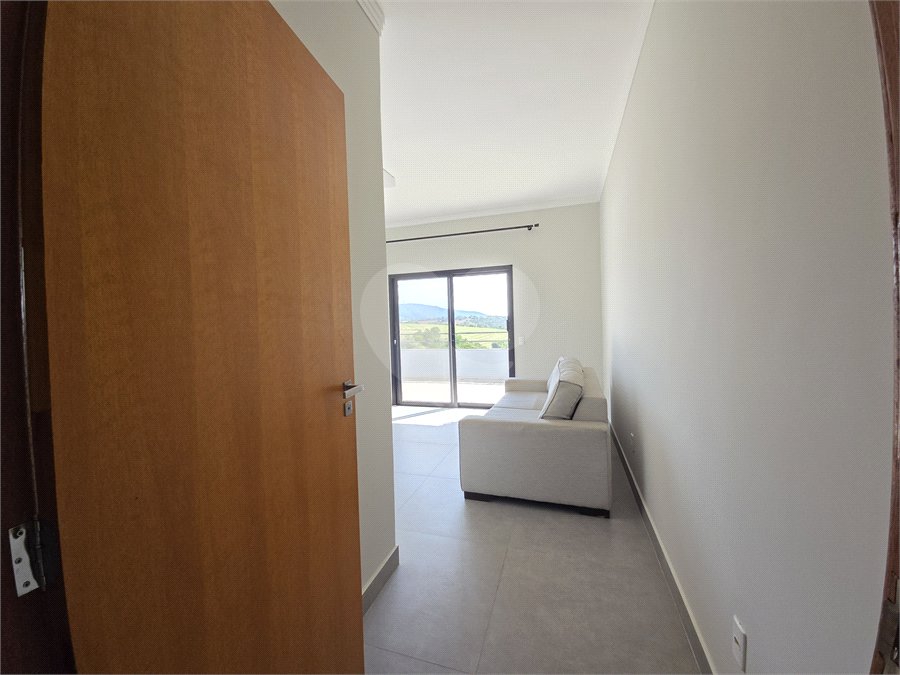 Casa à venda com 3 suítes no condomínio Village Ipanema I, Araçoiaba da Serra - SP