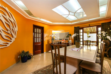 Casa à venda com 5 quartos, sendo 3 suítes, em City América, São Paulo, SP