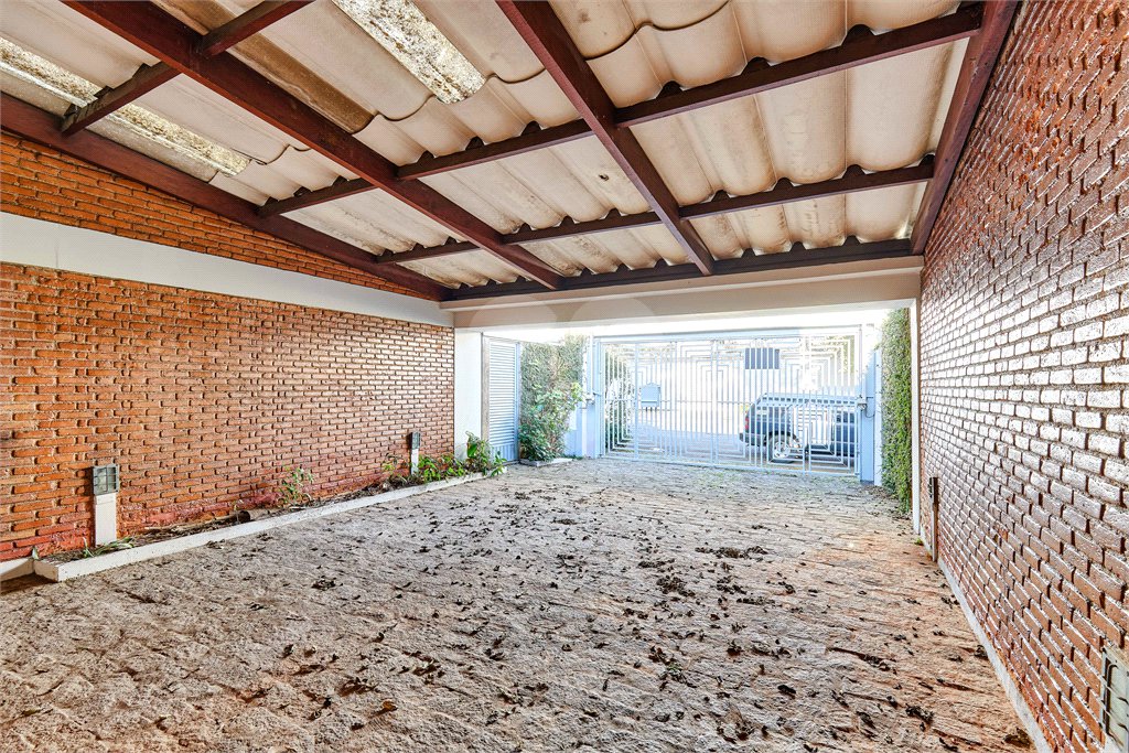 Casa à venda com 3 quartos, sendo 1 suíte, em Brooklin, São Paulo, SP