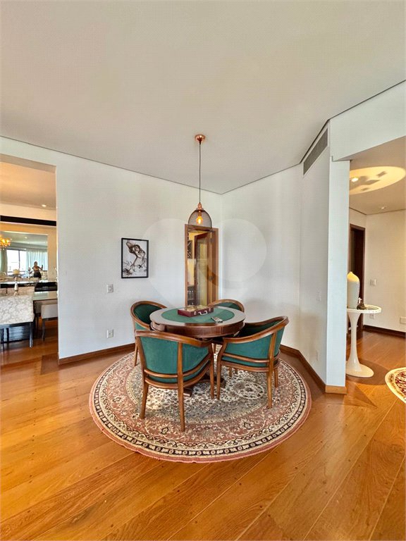Apartamento à venda com 4 suítes em Vila Suzana, São Paulo, SP