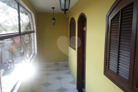 Sobrado à venda com 3 quartos em Jardim Macedônia, São Paulo, SP