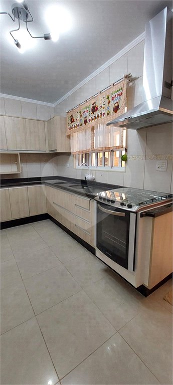 Casa à venda com 3 quartos, sendo 1 suíte,  no condomínio Jardim Europa, Mogi das Cruzes - SP