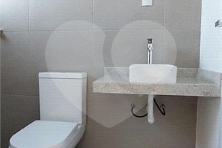 Casa à venda com 3 suítes no condomínio Greenfield, Atibaia - SP