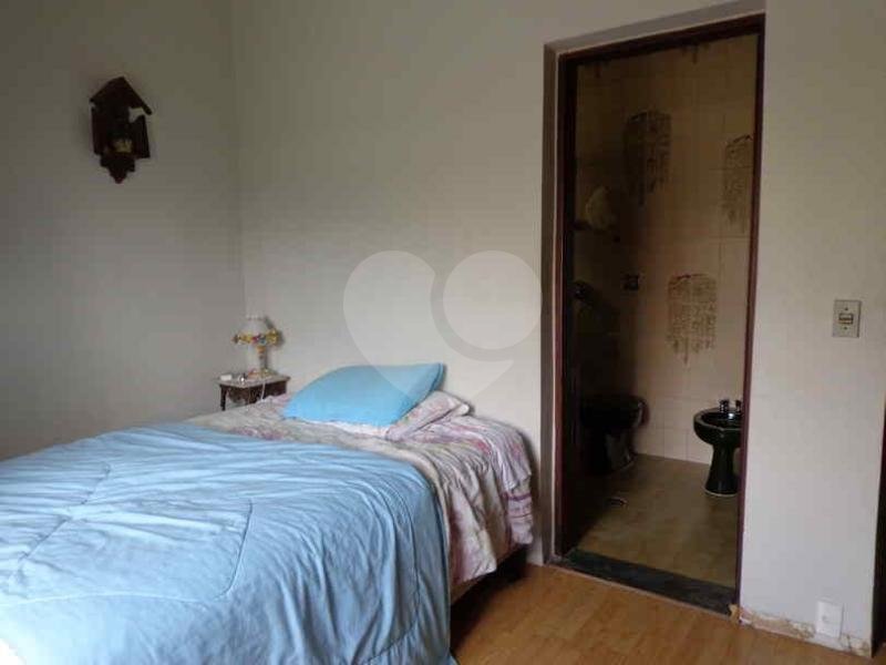 Casa à venda com 3 quartos, sendo 1 suíte,  em Jardim Londrina, São Paulo, SP