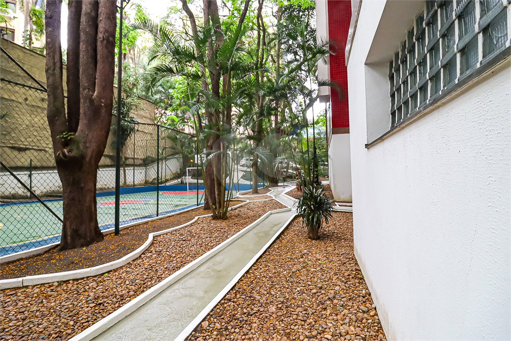 Apartamento à venda com 4 quartos, sendo 2 suítes, em Vila Morumbi, São Paulo, SP