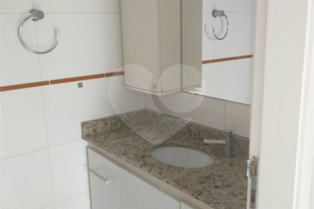 Apartamento à venda com 2 quartos em Saúde, São Paulo, SP