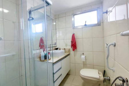 Apartamento à venda com 3 quartos, sendo 1 suíte, em Alto da Boa Vista, São Paulo, SP