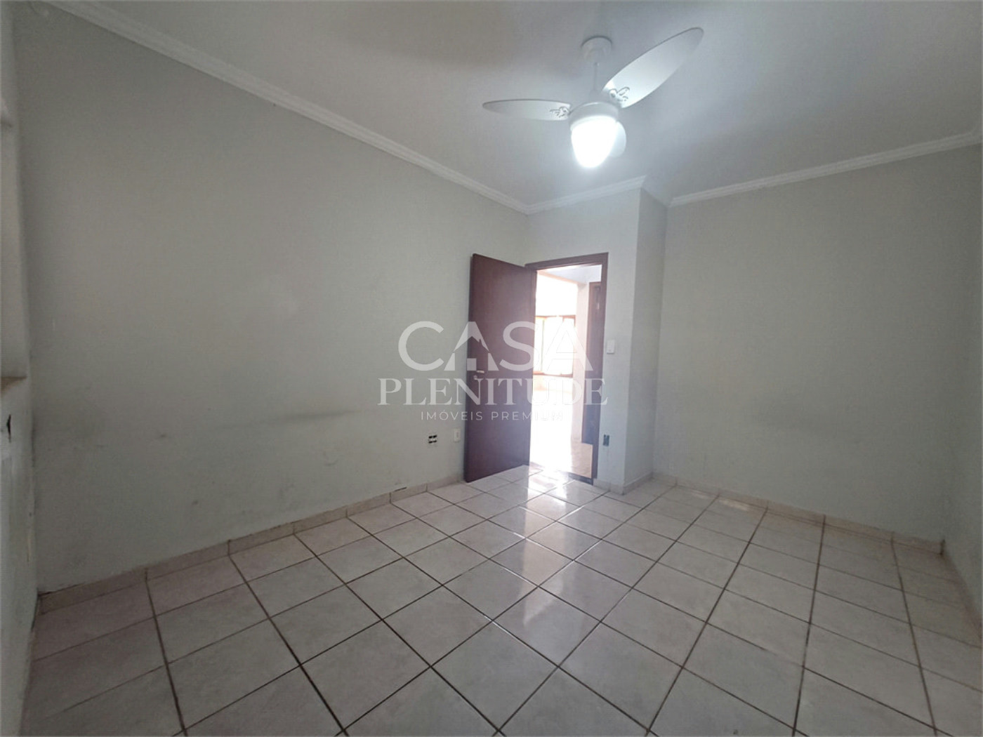 Casa à venda com 4 quartos, sendo 2 suítes, em Jardim Residencial Deolinda Guerra, Sorocaba, SP