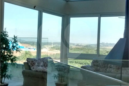 Casa à venda com 4 quartos, sendo 2 suítes, em Pinhal, Jarinu, SP