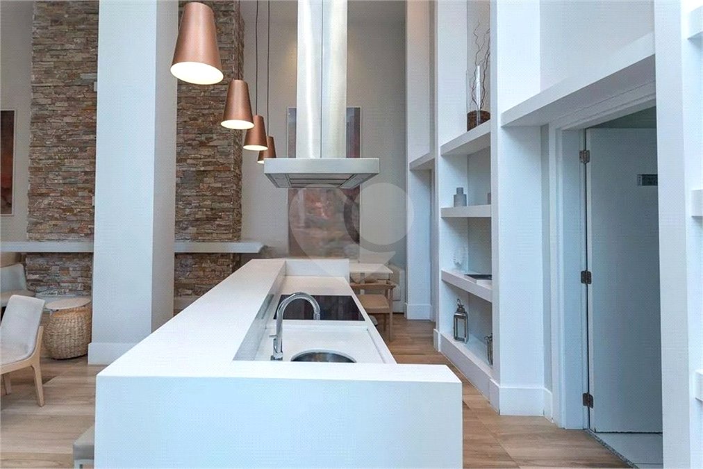 Apartamento à venda com 3 quartos, sendo 2 suítes, em Água Branca, São Paulo, SP
