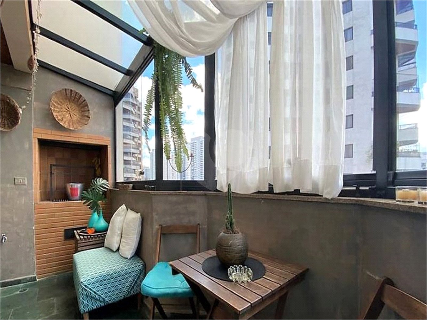 Apartamento à venda com 3 suítes em Vila Suzana, São Paulo, SP