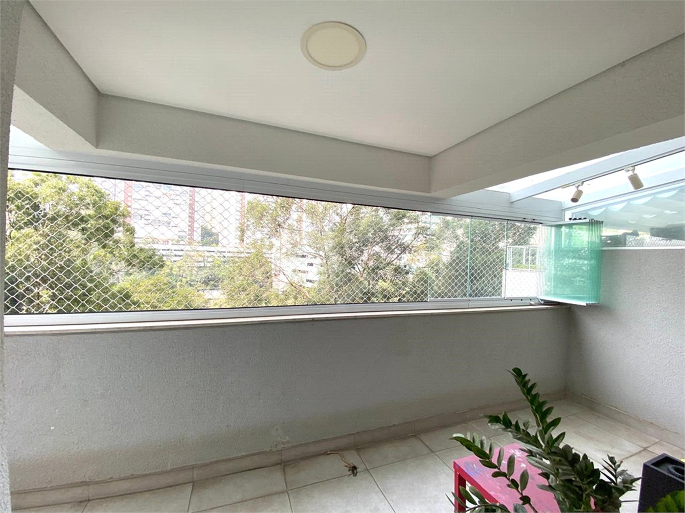 Apartamento à venda com 2 quartos, sendo 1 suíte,  em Jardim Caboré, São Paulo, SP