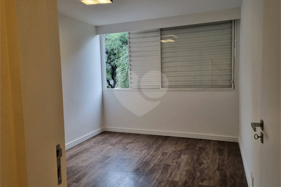 Apartamento à venda com 3 quartos, sendo 1 suíte, em Jardim América, São Paulo, SP