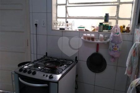 Sobrado à venda com 4 quartos, sendo 3 suítes,  em Vila Monumento, São Paulo, SP