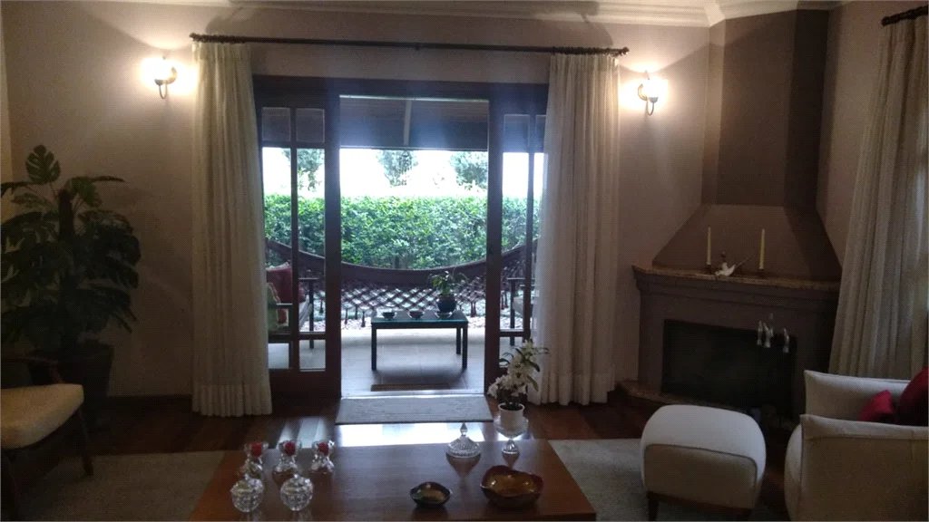 Casa Térrea à venda com 3 suítes em Super Quadra Morumbi, São Paulo, SP