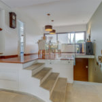 Casa à venda com 4 quartos, sendo 2 suítes, no condomínio Vila Antonieta, São Paulo - SP