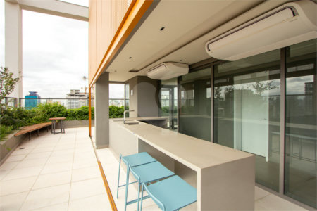 Apartamento à venda ou para alugar com 3 suítes em Moema, São Paulo, SP