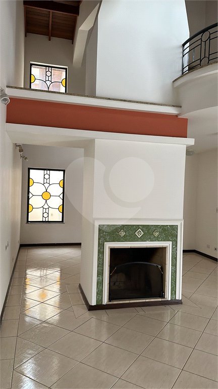 Casa para alugar com 3 suítes no condomínio Jardim Siriema, Atibaia - SP