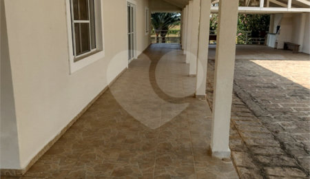 Sobrado à venda com 3 quartos, sendo 1 suíte,  em Recanto Campestre Internacional de Viracopos Gleba 6, Indaiatuba, SP