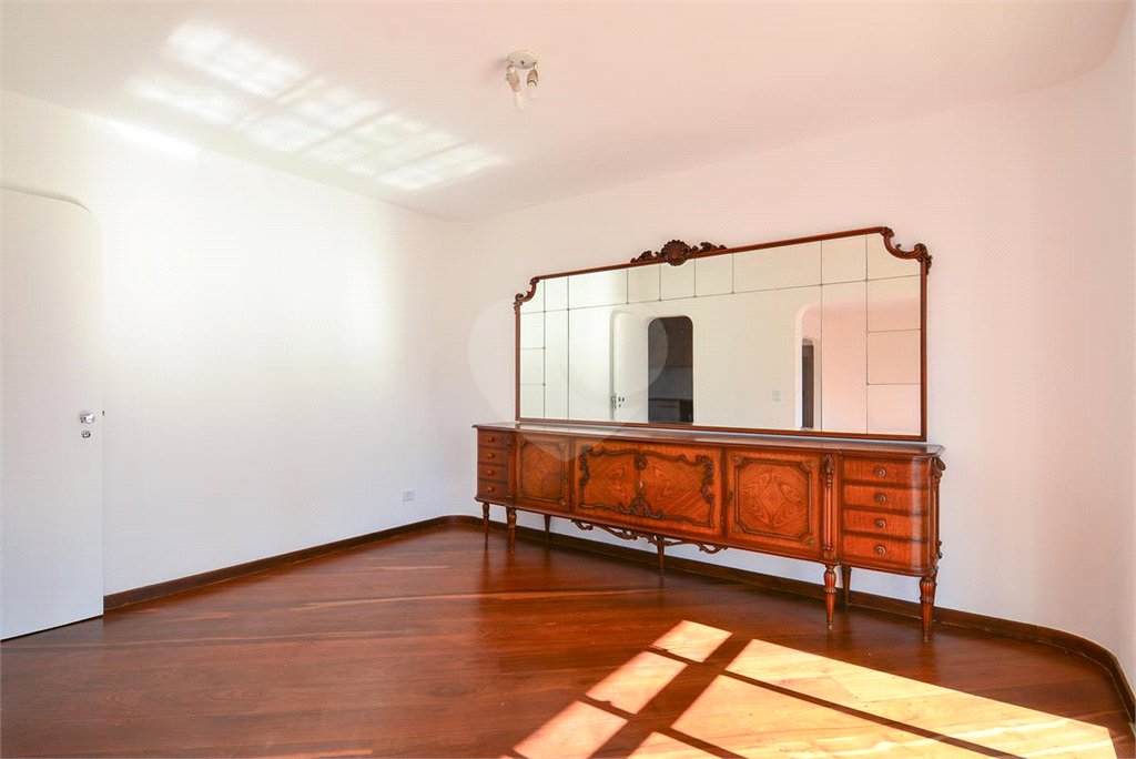 Apartamento à venda com 4 quartos, sendo 2 suítes,  em Brooklin Paulista, São Paulo, SP