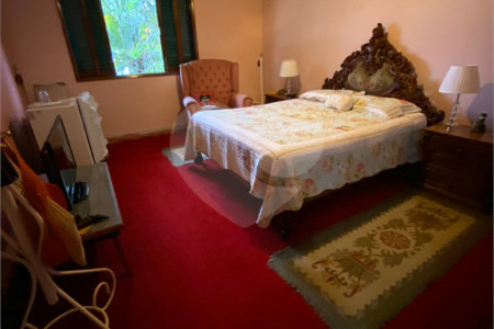 Casa à venda com 4 quartos, sendo 1 suíte,  em Vila Oliveira, Mogi das Cruzes, SP