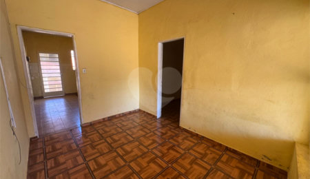 Casa à venda com 4 quartos, sendo 1 suíte,  em Vila Maria, Itapetininga, SP