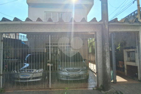Sobrado à venda com 3 quartos em Vila Amélia, São Paulo, SP