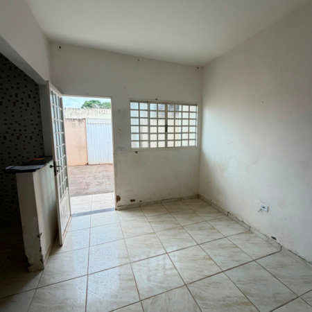 Casa para alugar com 2 quartos em São Carlos, Três Lagoas, MS