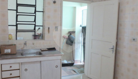 Sobrado à venda com 2 quartos em Vila Gumercindo, São Paulo, SP