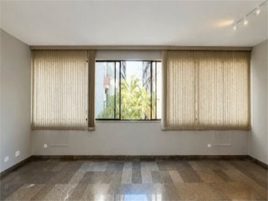 Apartamento à venda com 4 quartos, sendo 1 suíte,  em Ipanema, Rio de Janeiro, RJ