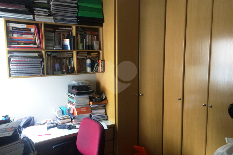 Casa à venda com 3 quartos, sendo 1 suíte, no condomínio Villagio de Lucca II, São Paulo - SP