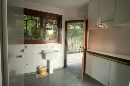 Casa à venda com 3 quartos, sendo 4 suítes,  no condomínio Estância Marambaia, Vinhedo - SP