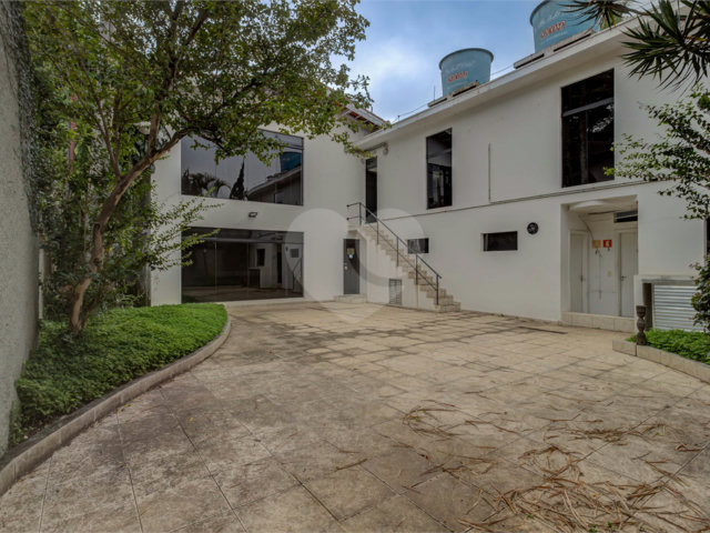 Sobrado à venda ou para alugar com 1 quarto em Chácara Santo Antônio (zona Sul), São Paulo, SP
