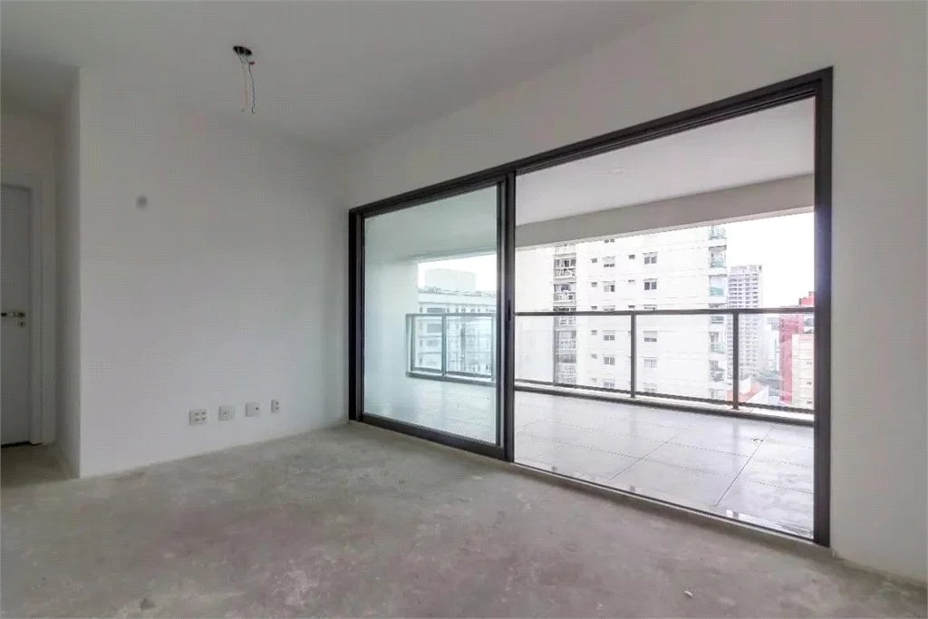 Apartamento à venda com 3 quartos, sendo 1 suíte, em Pinheiros, São Paulo, SP