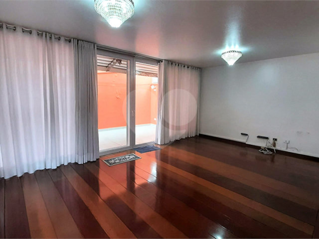 Casa à venda com 3 quartos, sendo 1 suíte,  em Chácara Santo Antônio (zona Sul), São Paulo, SP